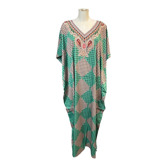 Green diamond pattern neckline
